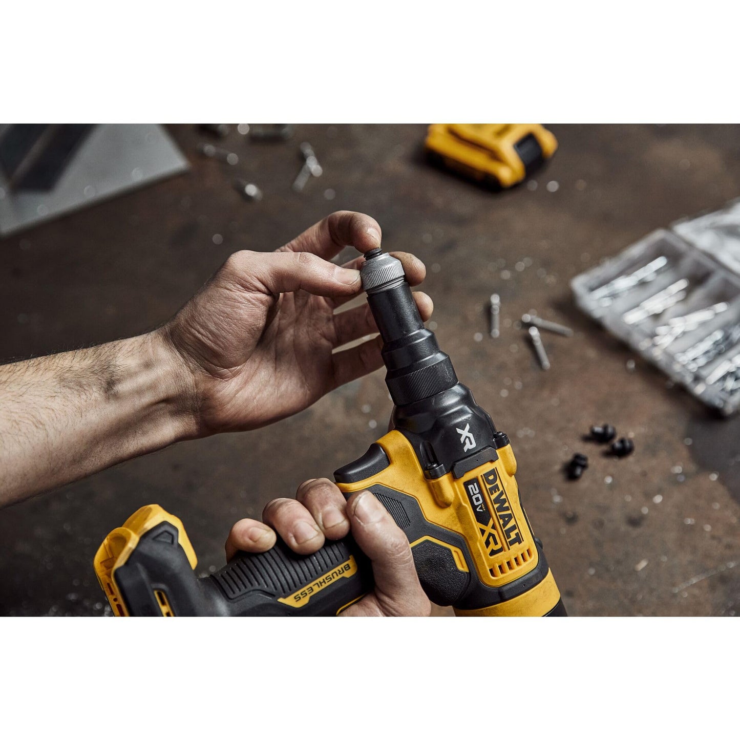 DEWALT 20V MAX XR Cordless Rivet Tool, 3/16", Battery and Charger Included (DCF403D1)